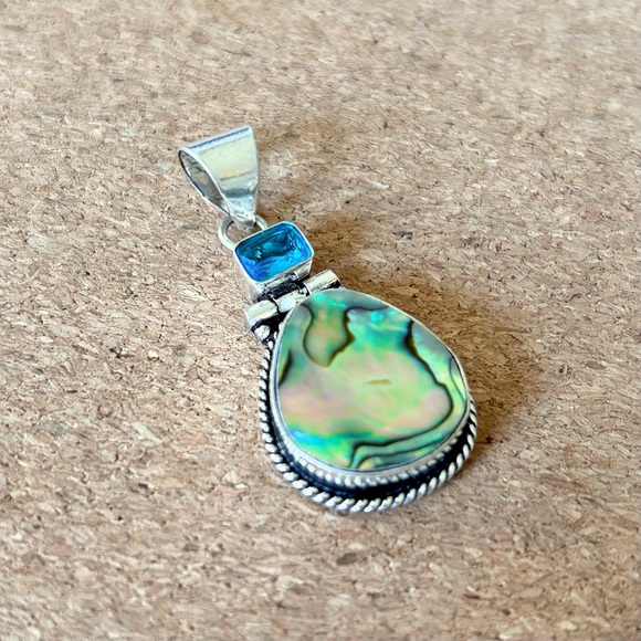 Abalone and Blue Quartz Pendant in 925 Silver - Picture 4 of 6